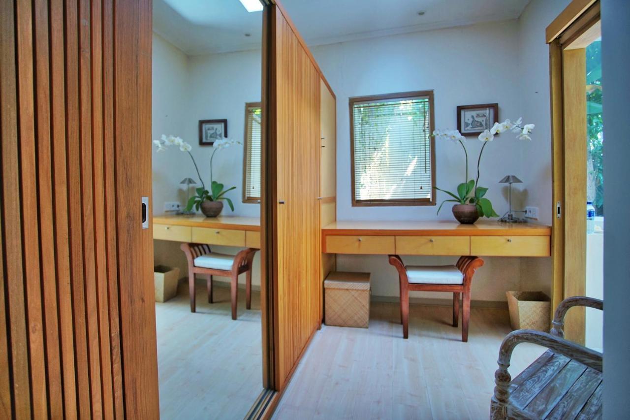 Villa Bali Asri Batubelig Seminyak Exterior foto