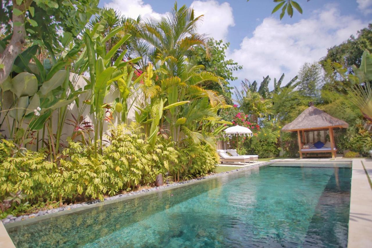 Villa Bali Asri Batubelig Seminyak Exterior foto