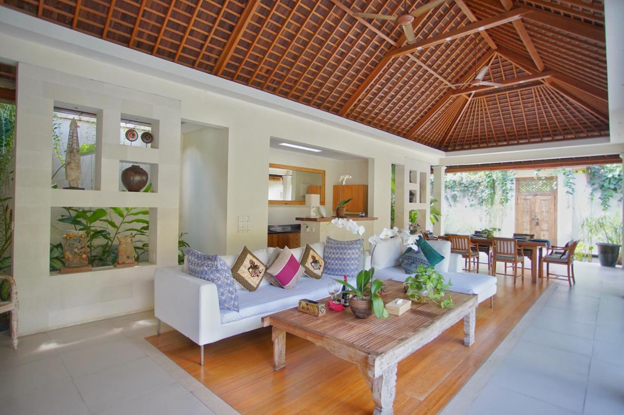 Villa Bali Asri Batubelig Seminyak Exterior foto