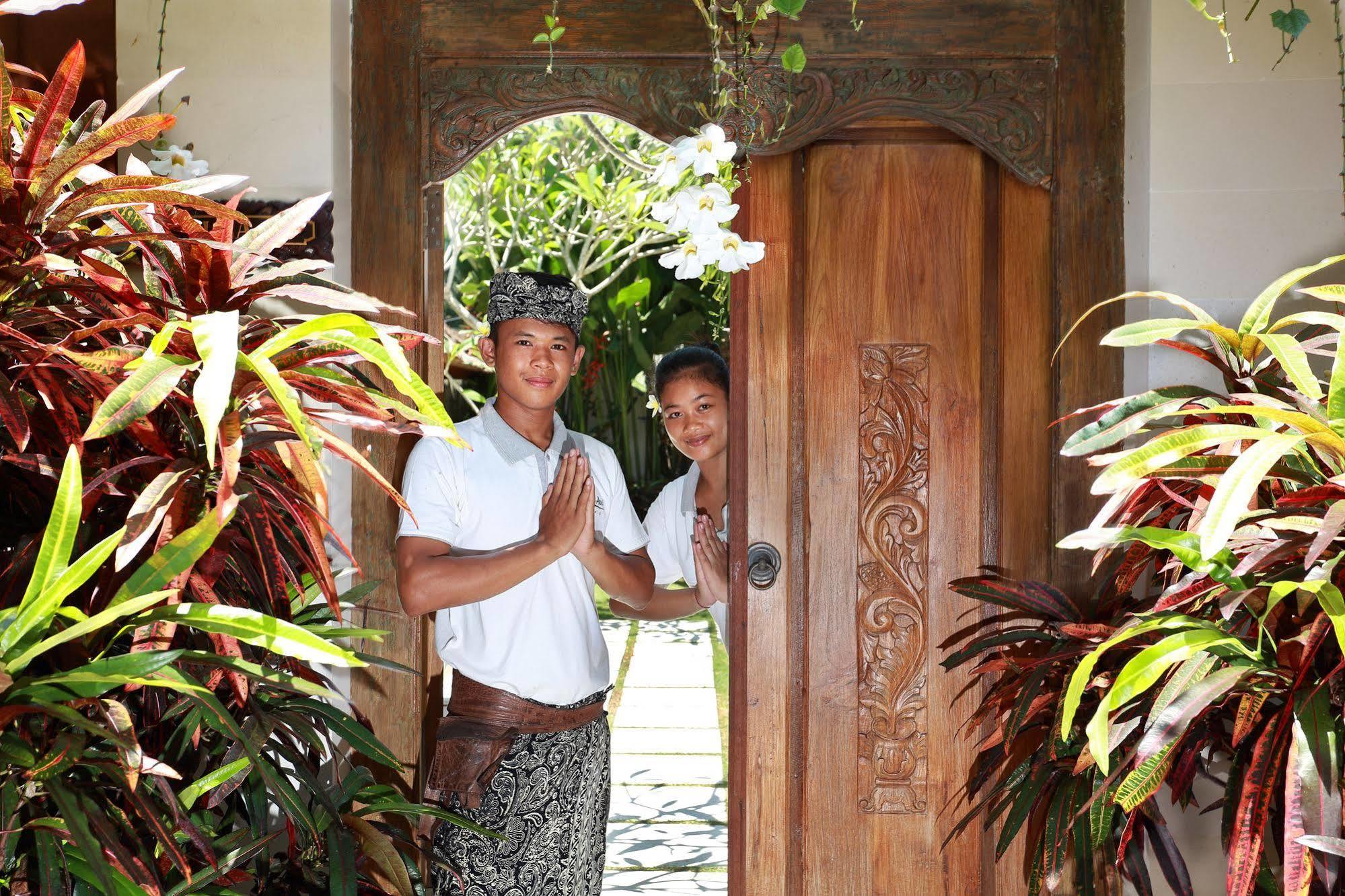 Villa Bali Asri Batubelig Seminyak Exterior foto